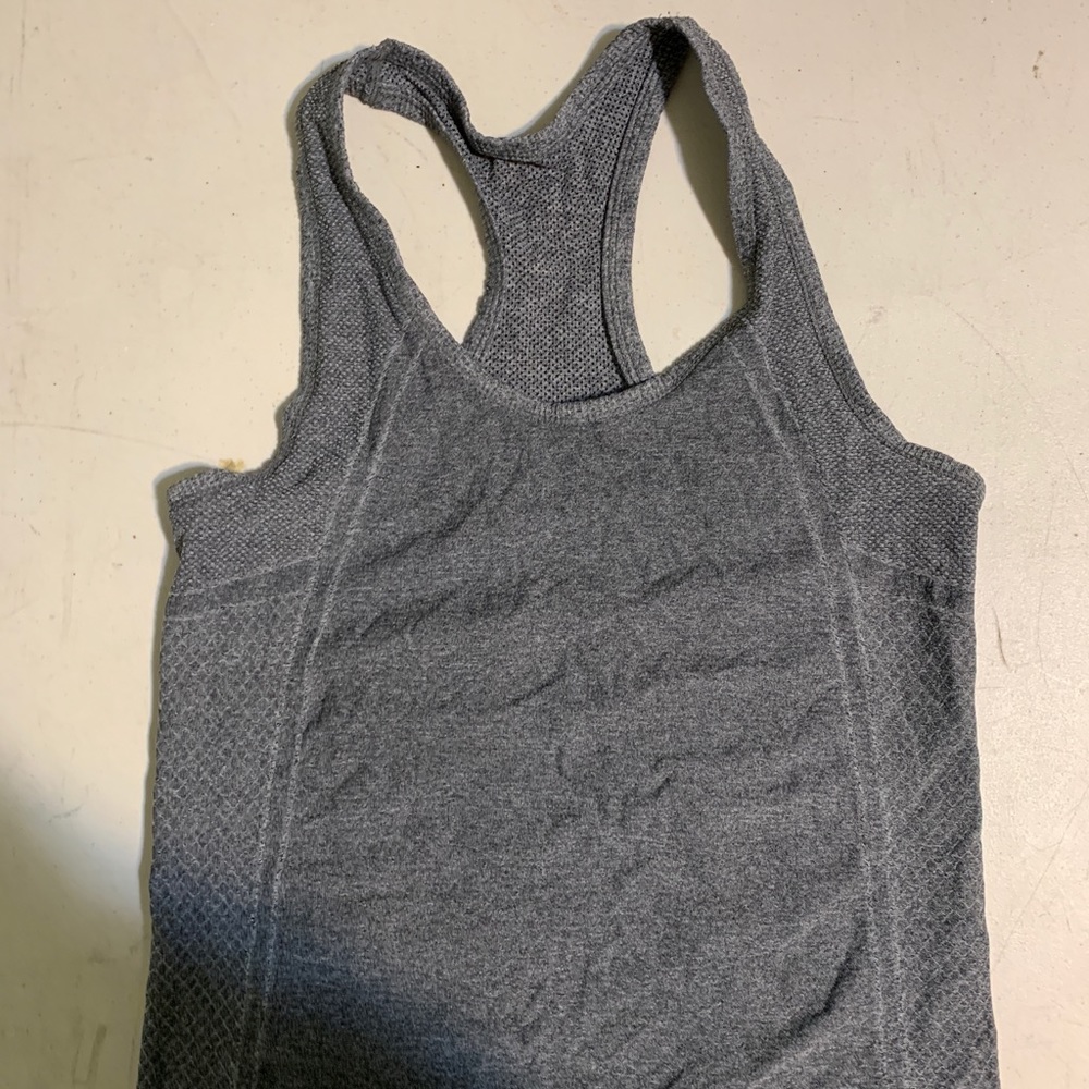 ☘️Lululemon like tank top trade for Megan! - Picture 1 of 2